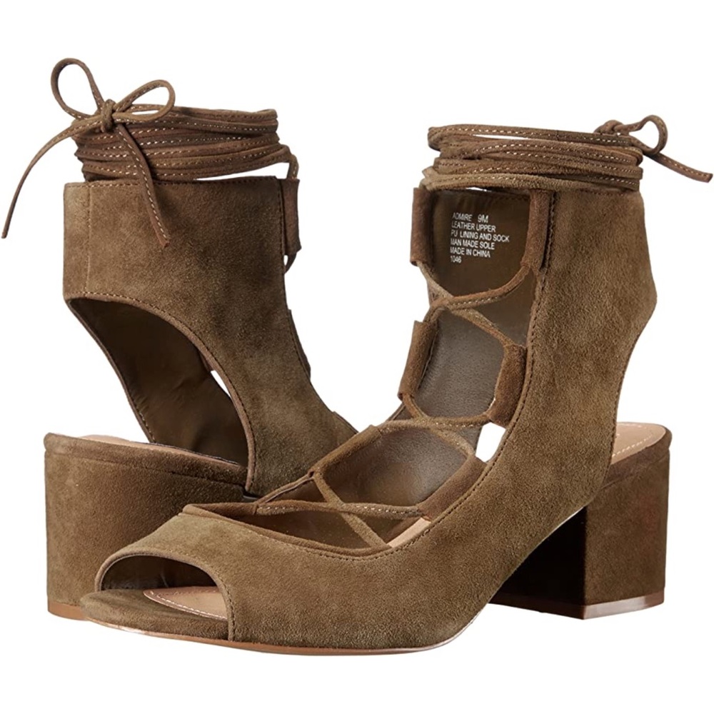 🌸 Woman’s Steve Madden Admire Sandals
